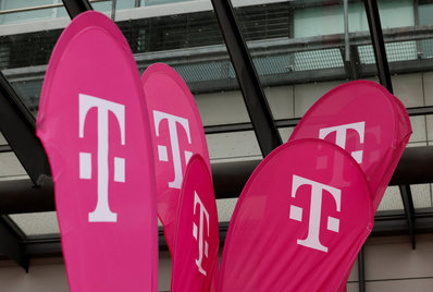 Deutsche Telekom supera previsiones en el cuarto trimestre