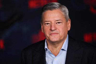 Netflix CEO Sarandos to Visit White House Over Warner Bid