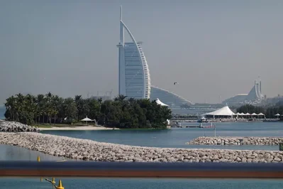 جي بي مورغان يخفض توقعات نمو الخليج غير النفطي