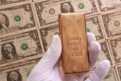 US Dollar and Gold Outperform Other Safe Haven Assets