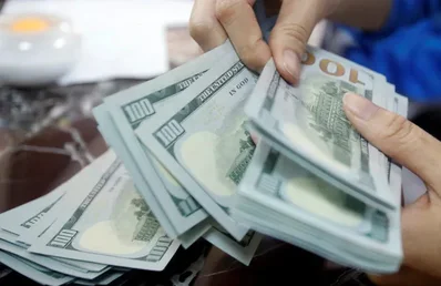 US Dollar Strengthens as Middle East Conflict Hits Markets