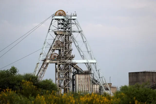 Cận cảnh giếng số 11 tại mỏ Impala Platinum ở Rustenburg, Nam Phi vào ngày 28 tháng 11 năm 2023. REUTERS/Sumaya Hisham