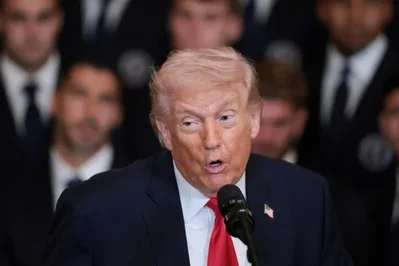 Trump anuncia medidas para petróleo e cita acordo com Irã