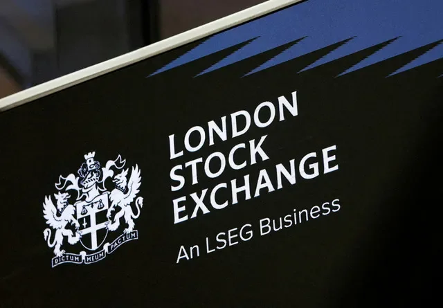 Logotipo da LSEG (London Stock Exchange Group) na sede em Paternoster Square, Londres, Grã-Bretanha. REUTERS/Toby Melville/Arquivo