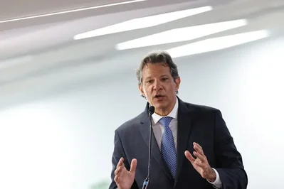 Haddad dejará Hacienda para ser candidato en Sao Paulo