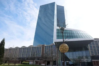 ECB policymakers signal cautious approach to rate hikes