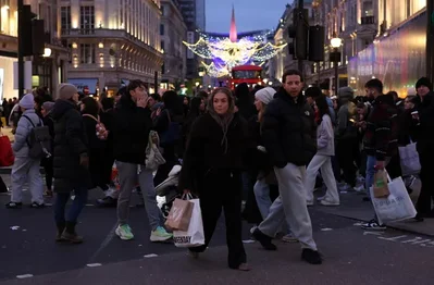 UK Consumer Spending Growth Slows to 1.1 Percent in February