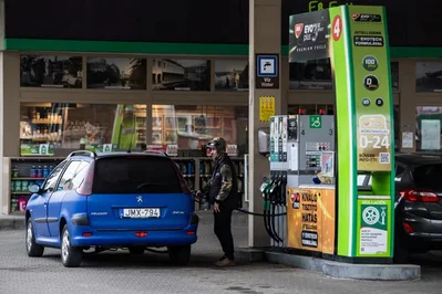 S&P warns energy price surge risks Hungary rating cut