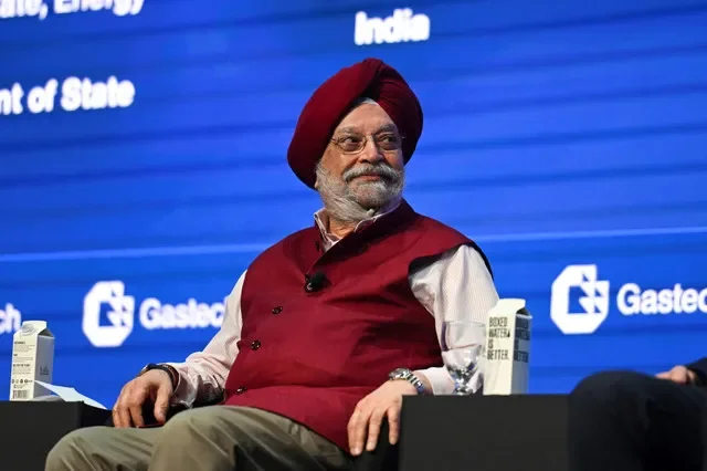 ภาพแฟ้มข่าว: Hardeep Singh Puri รัฐมนตรีว่าการกระทรวงปิโตรเลียมและก๊าซธรรมชาติของอินเดีย ขณะเข้าร่วมการประชุม Gastech ประจำปี ณ เมืองฮิวสตัน รัฐเท็กซัส สหรัฐอเมริกา เมื่อวันที่ 17 กันยายน 2024 REUTERS/Callaghan O'Hare/File Photo