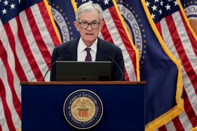 Juez bloquea citaciones contra Jerome Powell de la Fed