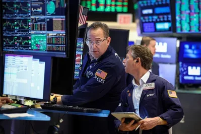 Wall Street avanza ante la Fed y los costes energéticos
