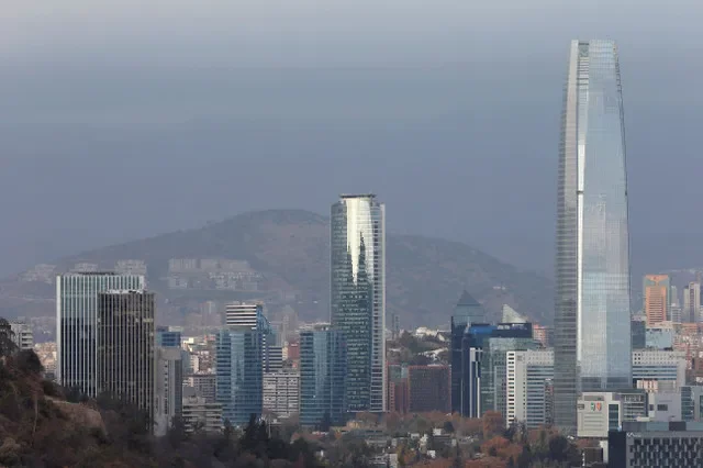 Vista panorámica de la ciudad de Santiago, Chile, el 6 de junio de 2019. REUTERS/Rodrigo Garrido