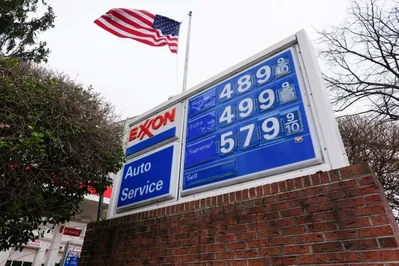 US gas prices reach 3.83 dollars amid Middle East conflict