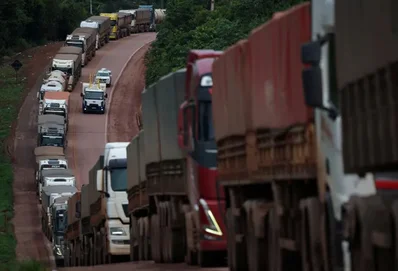 Brazilian Truckers Weigh Strike Following Diesel Price Rise