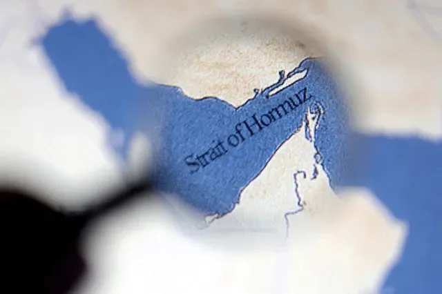 2025年6月22日に撮影されたホルムズ海峡の地図のイラスト。REUTERS/Dado Ruvic/Illustration/File Photo