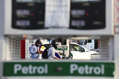 India recibe ofertas de crudo iraní con primas sobre Brent