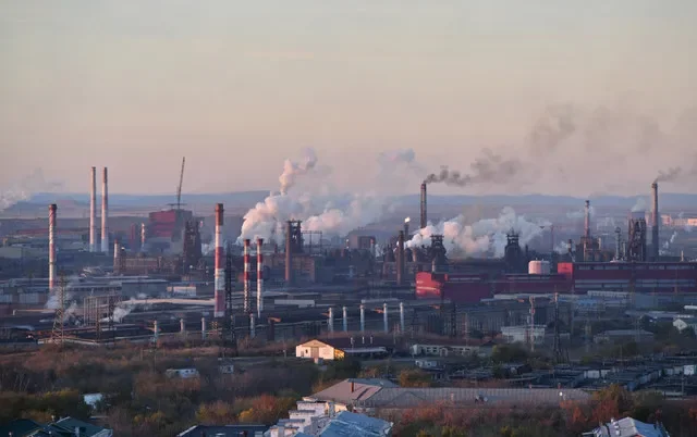 Uma vista da Magnitogorsk Iron and Steel Works (MMK) na cidade de Magnitogorsk, Rússia, em 21 de outubro de 2022. REUTERS/Alexander Manzyuk