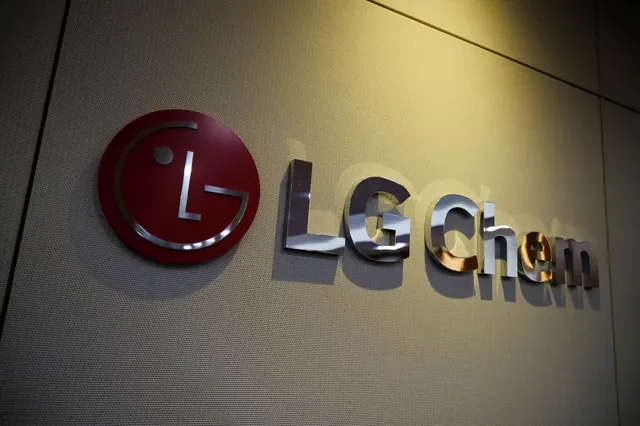 The corporate logo of LG Chem is displayed on its headquarters in Seoul, South Korea, as captured on October 16, 2020. REUTERS/Kim Hong-Ji