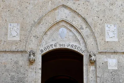 Monte dei Paschi Board Moves to Strip CEO of Powers