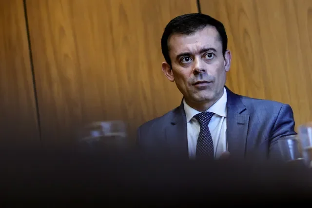 Rogerio Ceron เลขาธิการกระทรวงการคลังของบราซิล ระหว่างการให้สัมภาษณ์กับสำนักข่าวรอยเตอร์ในกรุงบราซิเลีย ประเทศบราซิล เมื่อวันที่ 3 กรกฎาคม 2025 ภาพโดย REUTERS/Adriano Machado/File Photo