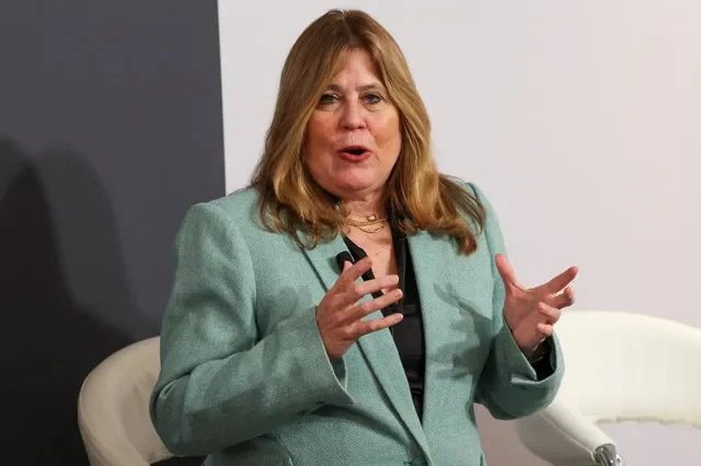Kathleen Quirk ประธานและประธานเจ้าหน้าที่บริหารของ Freeport-McMoRan กล่าวสุนทรพจน์ระหว่างการประชุม Reuters NEXT ในนครนิวยอร์ก สหรัฐอเมริกา เมื่อวันที่ 4 ธันวาคม 2025 (เครดิตภาพ: REUTERS/Brendan McDermid/File Photo)