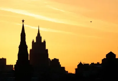 Russia Delays Fiscal Rule Changes Amid High Oil Prices
