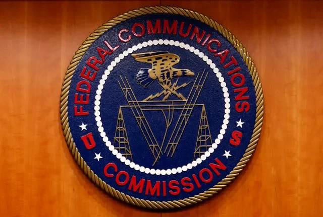 The Federal Communications Commission (FCC) logo is displayed at its headquarters in Washington. REUTERS/Yuri Gripas
