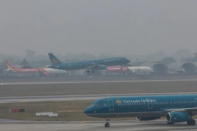A Vietnam Airlines aircraft landing at Noi Bai International Airport in Hanoi on January 23, 2025. REUTERS/Athit Perawongmetha