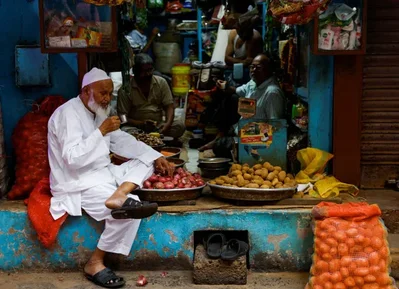 India retains 4 percent retail inflation target after review