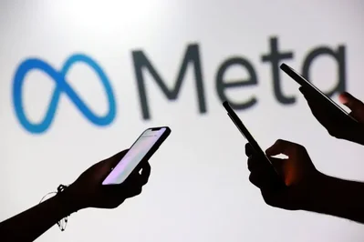 美国陪审团就青少年安全与平台成瘾问题裁定Meta败诉并判处数亿美元赔偿导致该公司股价下跌百分之六并创下新低