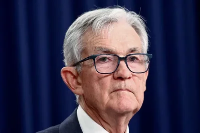 Fed يراقب تأثير حرب إيران على التضخم قبل اتخاذ قرارات جديدة