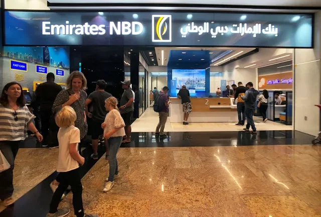 ẢNH TƯ LIỆU: Ngân hàng Emirates NBD được nhìn thấy tại Mall of Emirates ở Dubai, Các Tiểu vương quốc Ả Rập Thống nhất, ngày 30 tháng 12 năm 2018. REUTERS/ Hamad I Mohammed/Ảnh Tư liệu