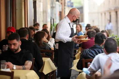 Italian services PMI falls to 48.8 as input costs surge