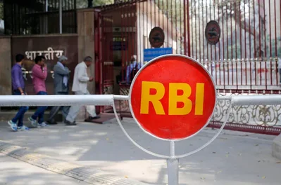 India abre el mercado monetario a entidades no bancarias