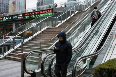 China Bonds Draw Global Capital Amid Market Volatility