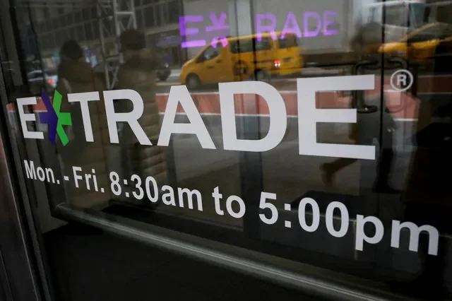 2020年2月20日、ニューヨーク市のE*Trade Financialのオフィス。モルガン・スタンレーによる買収発表後の様子。REUTERS/Brendan McDermid/File Photo