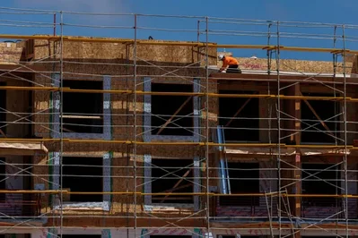 Confiança de construtores nos EUA cai ao menor nível em 7 meses