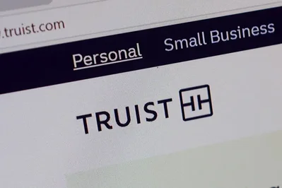 El beneficio de Truist sube por banca de inversión y trading