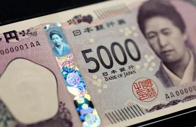 Ministra japonesa associa valorização do iene à especulação