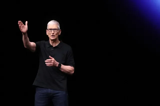 Tim Cook ประธานเจ้าหน้าที่บริหารของ Apple ขณะกล่าวในงานอีเวนต์ที่ Steve Jobs Theater ในวิทยาเขตของบริษัทที่เมืองคูเปอร์ติโน รัฐแคลิฟอร์เนีย สหรัฐอเมริกา เมื่อวันที่ 9 กันยายน 2025 โดย REUTERS/Manuel Orbegozo