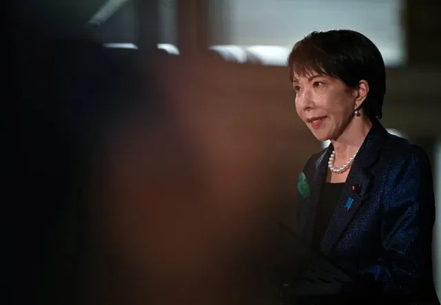 2026年4月15日、東京の首相官邸で記者会見に臨む日本の高市早苗首相。PHILIP FONG/Pool via REUTERS/File Photo