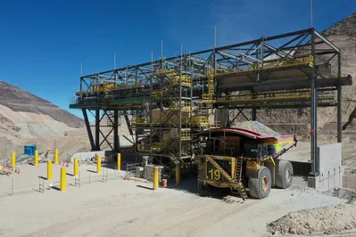 Giới đầu tư khai khoáng lo ngại về tiến độ bầu cử tại Peru
