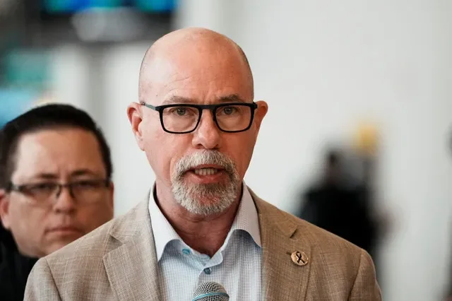 Bryan Bedford ผู้อำนวยการ FAA กล่าวในงานแถลงข่าวที่ควีนส์ นิวยอร์ก สหรัฐอเมริกา เมื่อวันที่ 23 มีนาคม 2026 โดย REUTERS/Eduardo Munoz