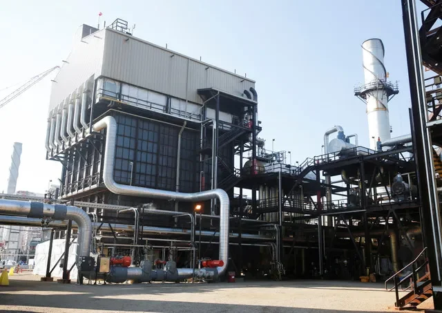 Industrial infrastructure at Shell's Quest Carbon Capture and Storage site located in Fort Saskatchewan, Alberta, photographed in October 2021. REUTERS/Todd Korol