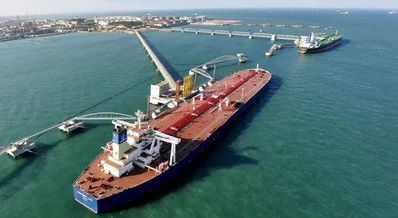 Refinerías chinas reducen la compra de crudo iraní