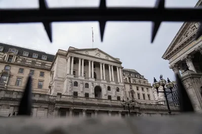 Bank of England Outlines Three Economic Scenarios
