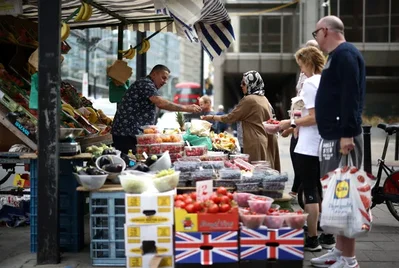 UK discretionary retail sales fell 1.6 percent in April