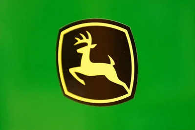 Deere تعين برينت نوروود مديرا ماليا جديدا