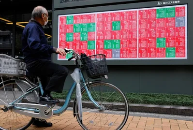 Bolsas de Asia suben por tecnología y crudo a la baja