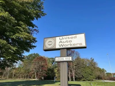 Monitor Flags UAW Investment Management Failures